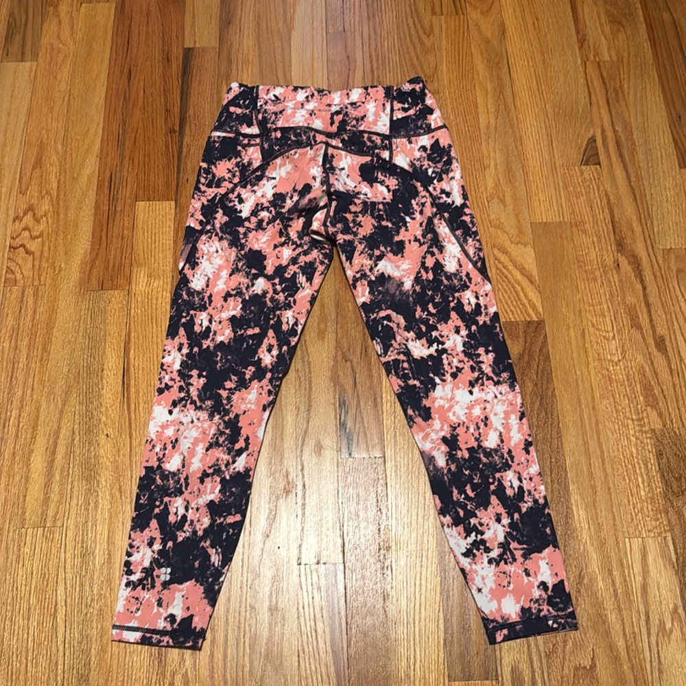 Sweaty Betty Power 7/8 Workout Leggings in Pink Abstract Tie Dye Print - Picture 6 of 7